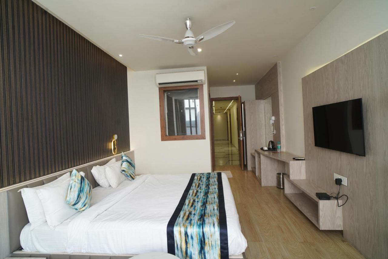 Hotel Familia And Banquets Lucknow