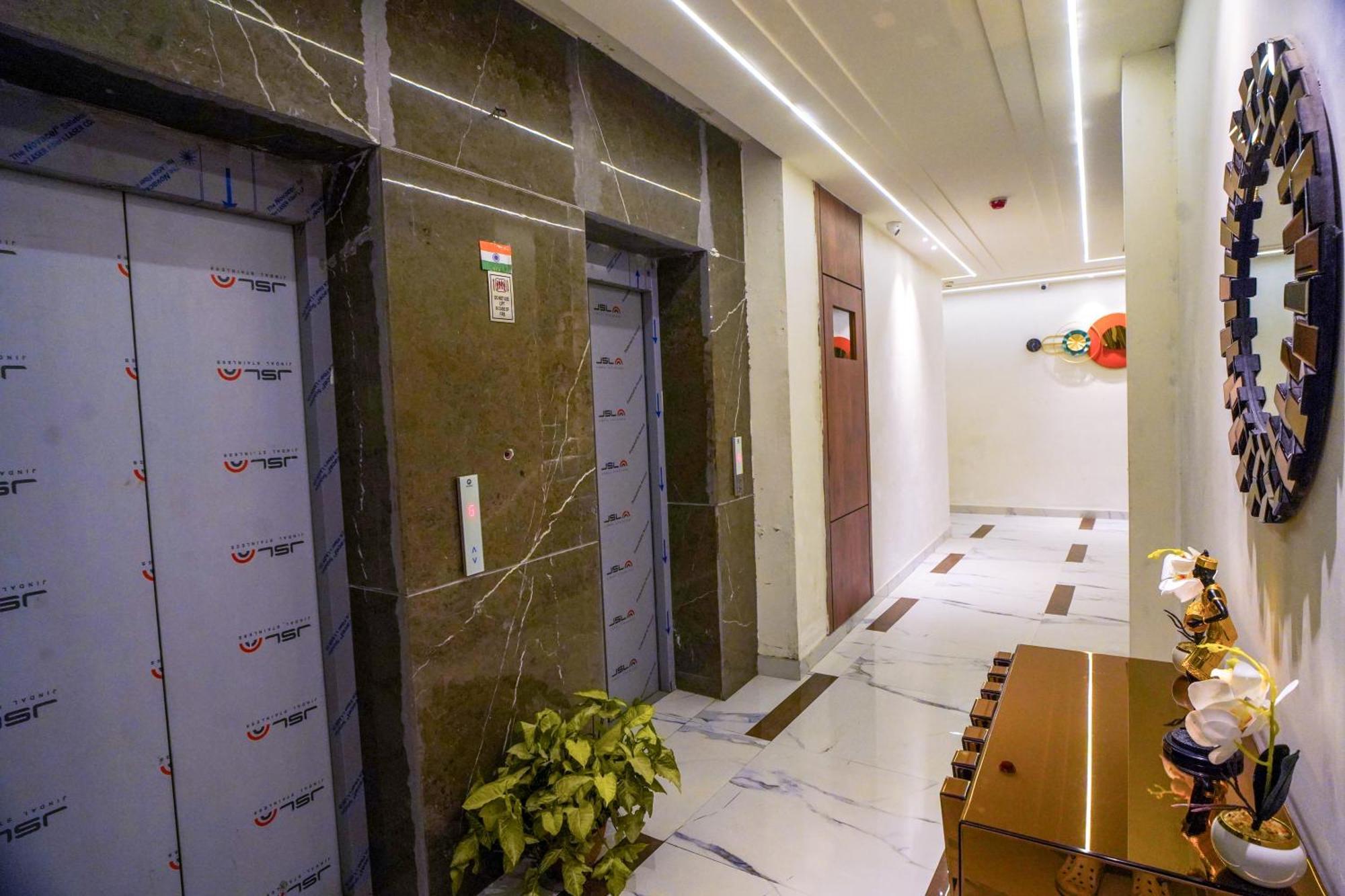 Hotel Familia And Banquets