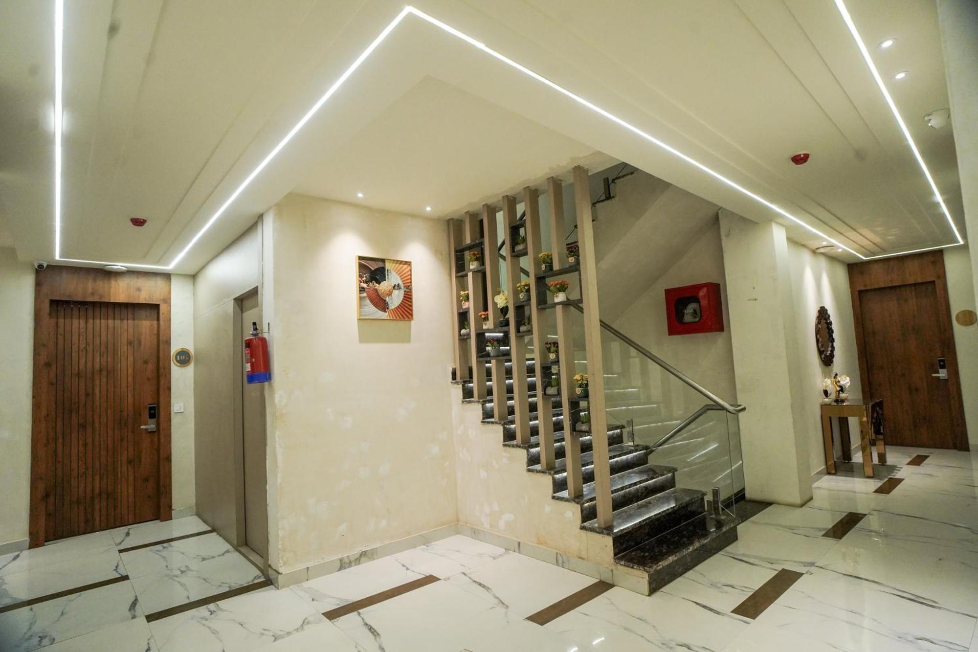 Hotel Familia And Banquets