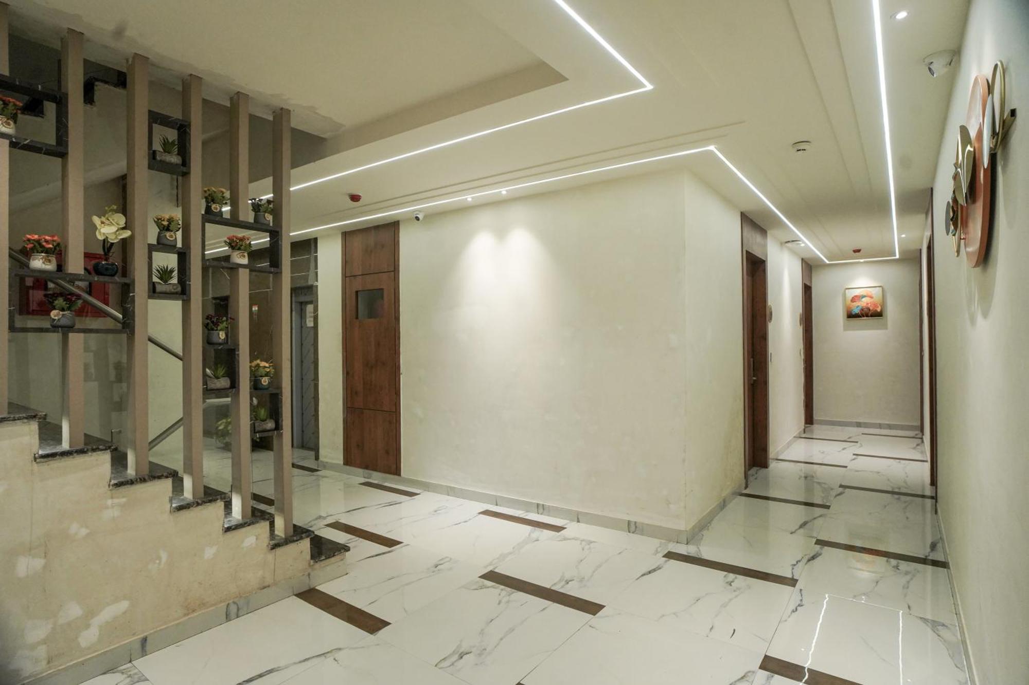 Hotel Familia And Banquets 2*